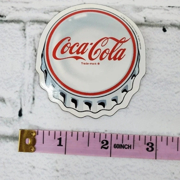 1996 Coke Bottle Cap Magnet Coca Cola 90s Vintage Collectable Magnet 32 - Picture 4 of 5